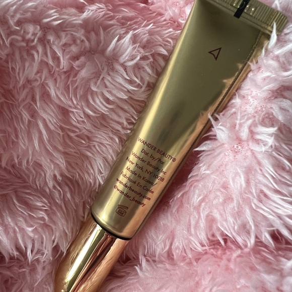 Wander Beauty Mile High Club Mascara in Jet Black - Picture 2 of 7